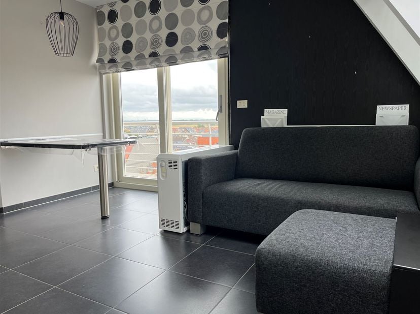 Charmant studio climatisé, situé au cœur de Middelkerke.<br />
 Niché au 7ème étage, il offre une intimité totale et une vue imprenable sur l'arrière