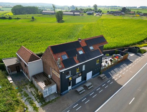                                         Bâtiment commercial à vendre à Nukerke, € 499.000
