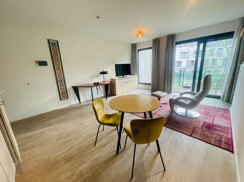 Appartement à louer
                    à 8000 Sint-Pieters