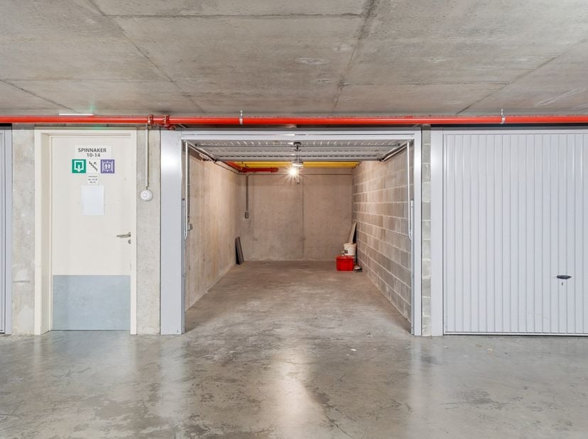 Garage à vendre
                    à 8400 Oostende