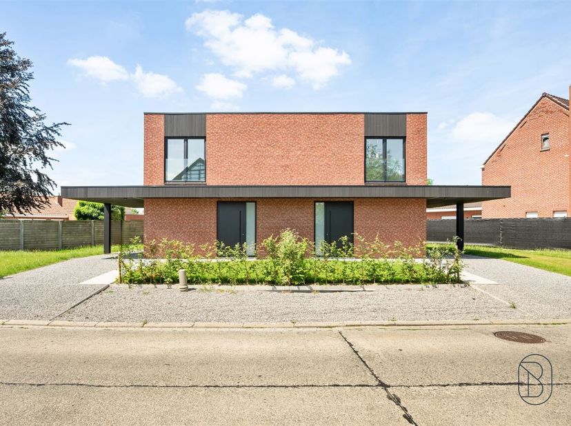 Huis te koop
                    in 8710 Ooigem