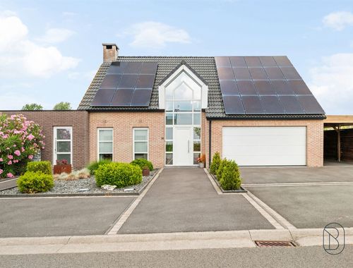                                         Villa te koop in Dottignies, € 560.000
