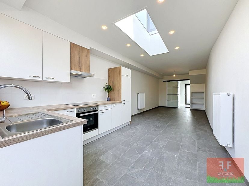 Huis te koop in Kapellestraat 60,
                    9230 Wetteren