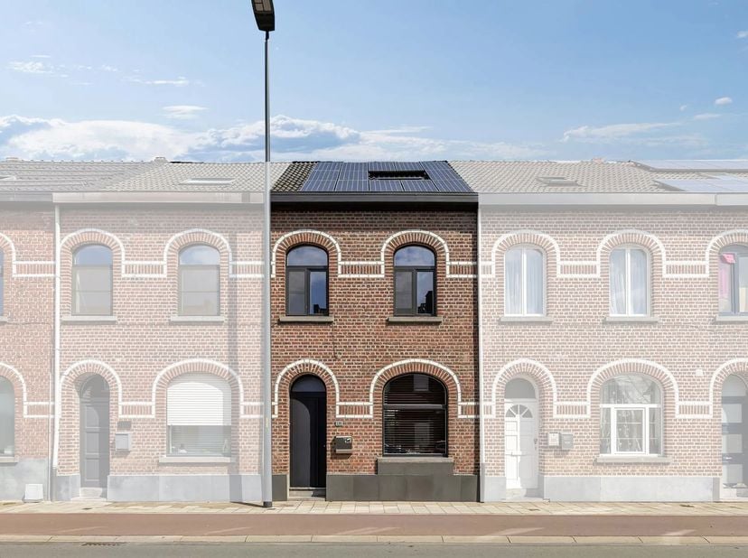 Huis te koop in Ninovesteenweg 135,
                    9320 Erembodegem
