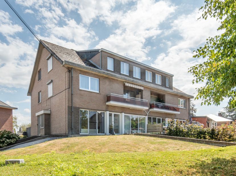 Op zoek naar een comfortabel en praktisch appartement op een aangename locatie in Diest?<br />
Dit verzorgde gelijkvloers&amp;nbsp;appartement aan de Pare