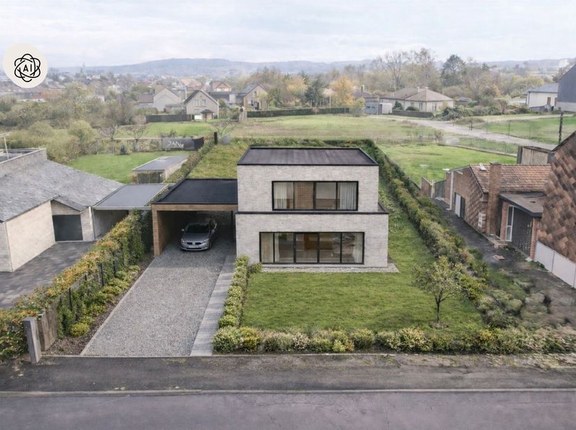 Terrain à vendre
                    à 9600 Renaix