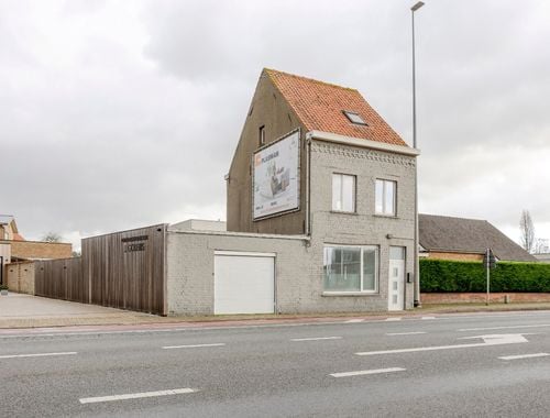                                         Woning te koop in Veurne, € 180.000
