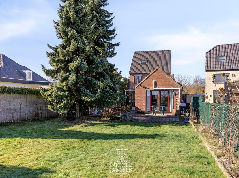 Maison à vendre
                    à 3680 Maaseik