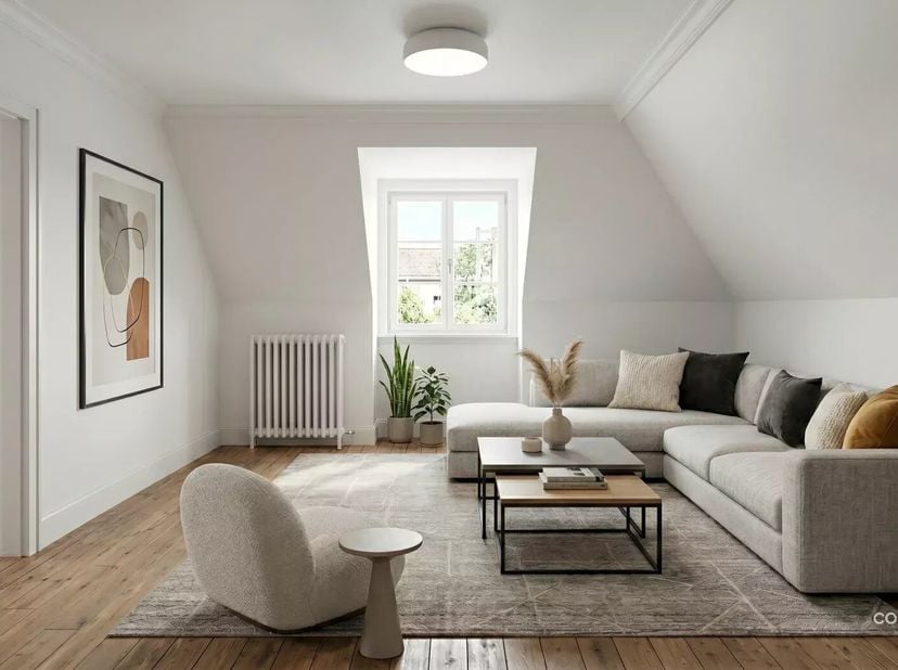 Appartement gelegen op de 4e en laatste verdieping (lift tot de 3e) met een oppervlakte van 46 m². Het bestaat uit een inkomhal (7,5 m²), gastentoilet
