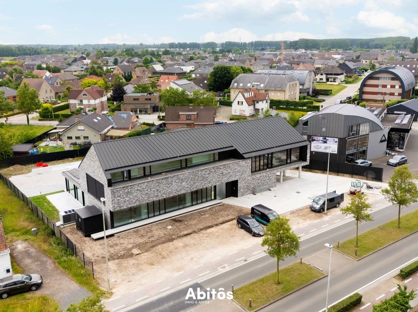 Bedrijfsvastgoed te huur in Denen 10,
                    9080 Lochristi