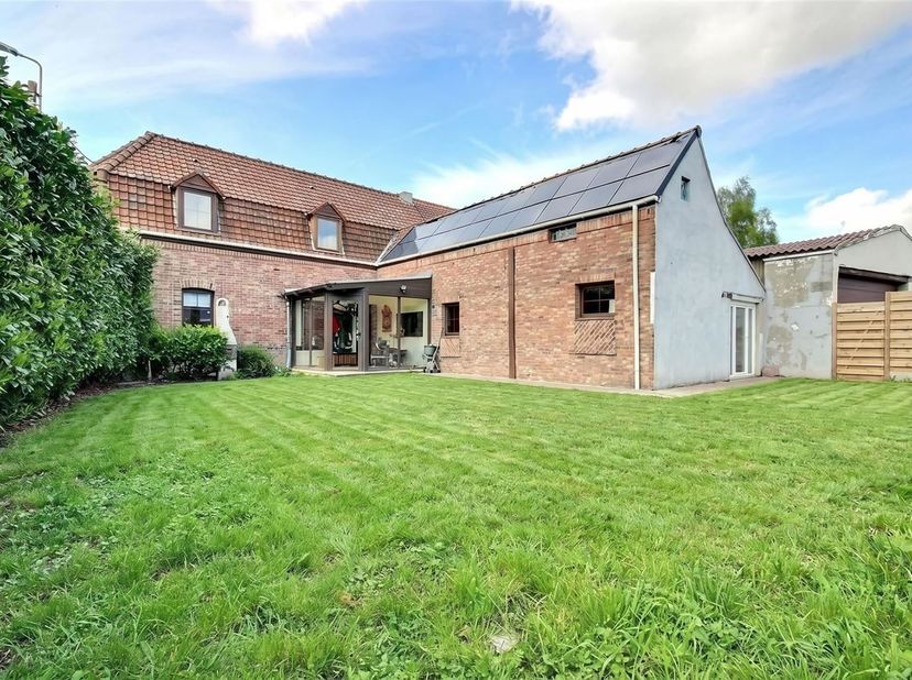 Maison à vendre à ,
                    7730 Estaimpuis