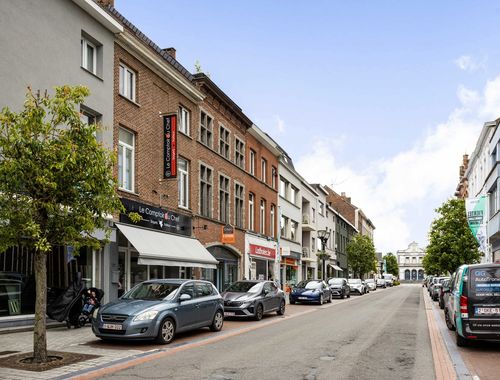                                         Gemengd gebruik te koop in Ronse, € 215.000
