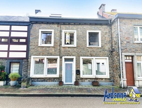                                         Maison à louer à La Roche-en-Ardenne, € 900
