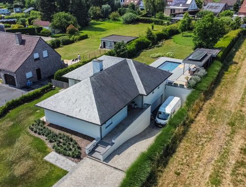                                         Villa te koop in Petegem-aan-de-Schelde, € 849.000
