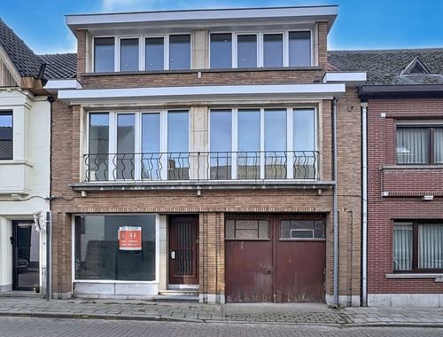                                         Bien commercial avec habitation à vendre à Balegem, € 299.000
