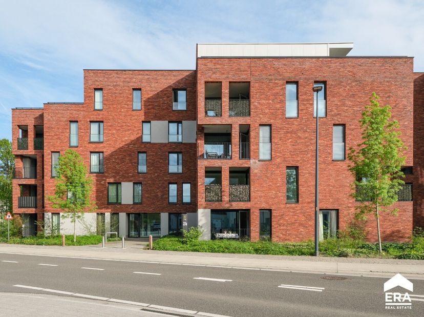 Recent gelijkvloers appartement met 3 slaapkamers in de Welzijnscampus te Genk.Op een centrale en gegeerde locatie in de Welzijnscampus te Genk, vlak