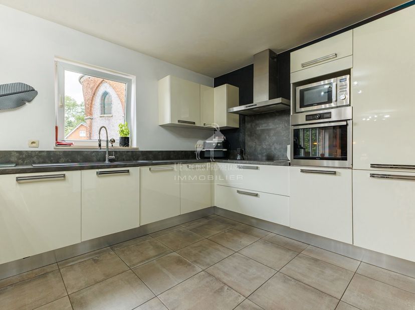 Huis te koop in ,
                    6530 Thuin