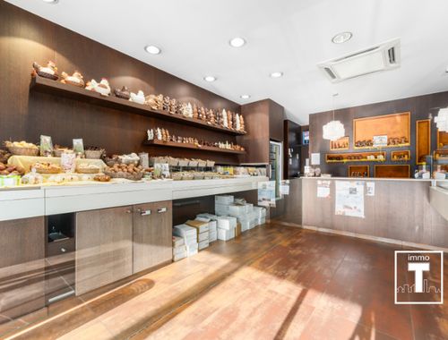                                         Bien commercial à vendre à Wetteren, € 599.000
