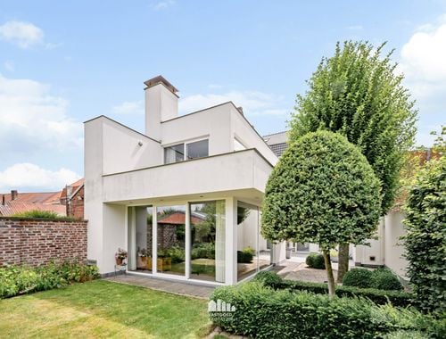                                         Herenhuis te koop in Ieper, € 795.000

