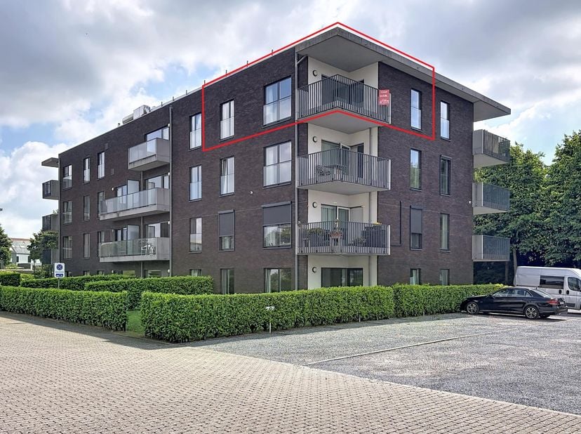 ASSISTENTIEFLAT -<br />
Deze assistentiewoning is gelegen in het hart van de Vlaamse Ardennen, in Oudenaarde. <br />
Gelegen op  het 3everdiep, biedt