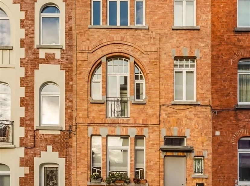 Maison à vendre à Rue du Pontonnier 7,
                    1200 Woluwe-Saint-Lambert