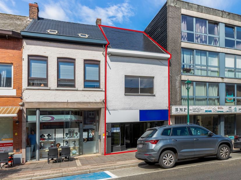 Bedrijfsvastgoed te koop in Koningsstraat 39,
                    3970 Leopoldsburg