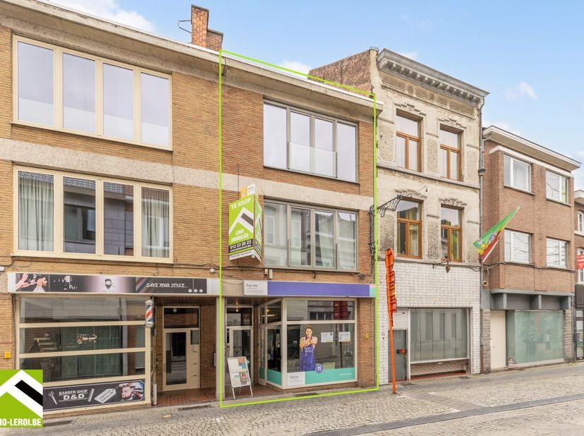 Bezoek dit appartement rechtstreeks op de website van Immo Leroi: https://www.immo-leroi.be/pand/kopen-gebouw-appartement-tongeren/7117059.<br />
<br