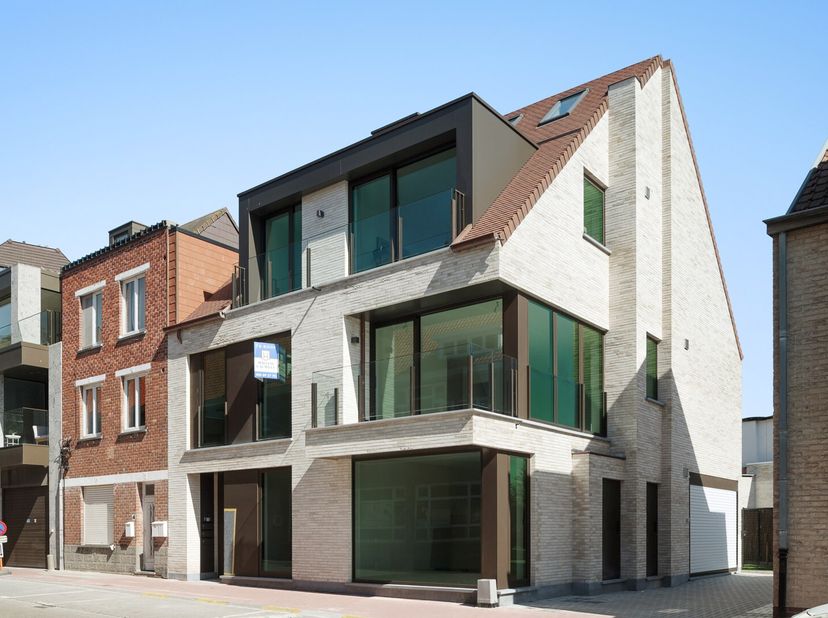 Garage à vendre
                    à 8300 Knokke