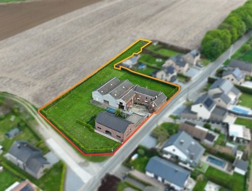                                         Hoeve te koop in Fexhe-Slins, € 749.000
