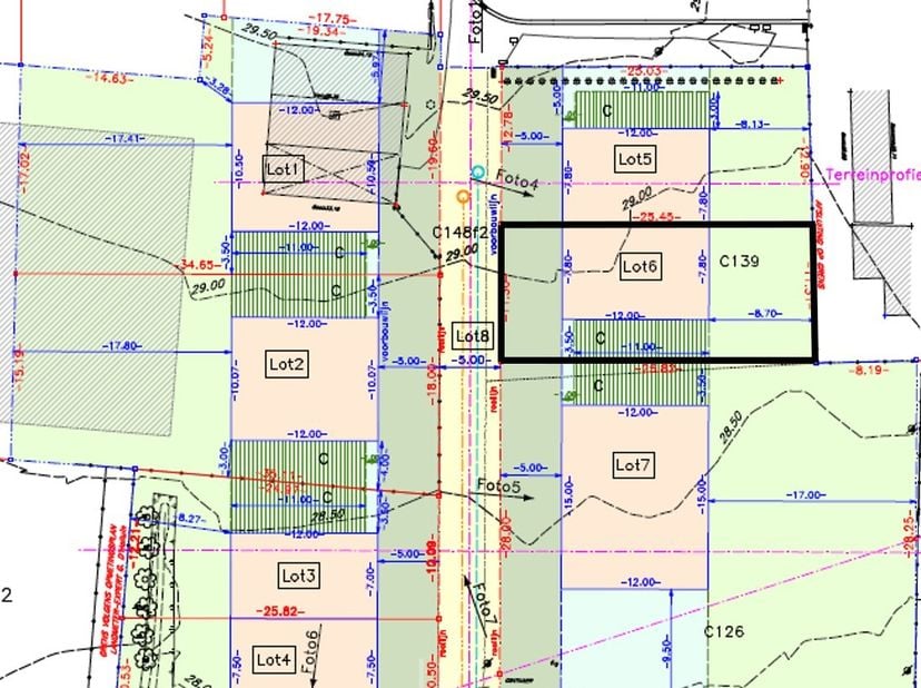 Perceel bouwgrond voor halfopen bebouwing op een perceel van 290 m² gelegen in het centrum van Pittem, deel van een nieuwe verkaveling met een doodlop