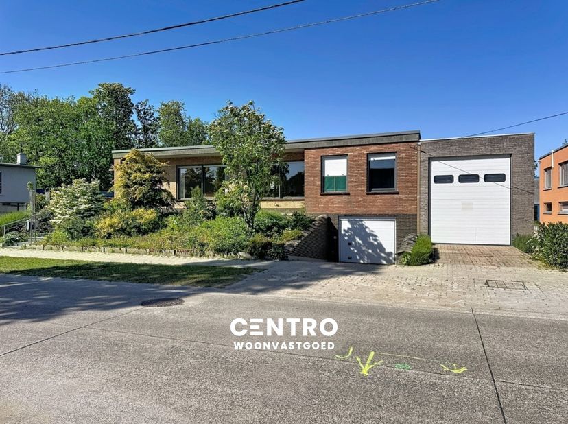 Huis te koop in ,
                    8800 Roeselare