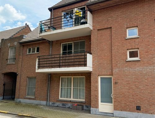                                         Appartement à louer à Temse, € 690

