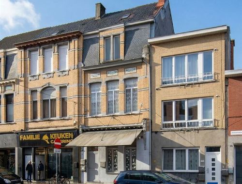                                         Immeuble d’appartements à vendre à Hoboken, € 395.000
