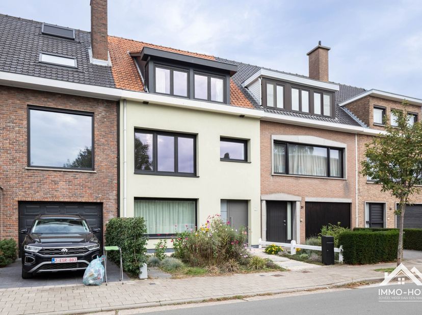 Maison à vendre à Albrecht Rodenbachstraat 29,
                    9040 Sint-Amandsberg