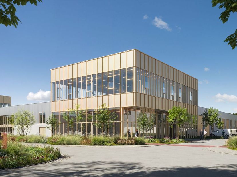 Nieuw bedrijfsgebouw met&amp;nbsp;1.920 m² opslag&amp;nbsp;en 18 privatieve parkeerplaatsen&amp;nbsp; te koop. Uitermate strategisch gelegen vlak naast de afrit 1