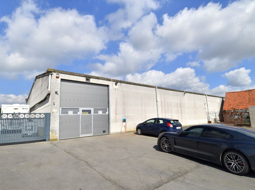 Bien professionnel à vendre à Ballingstraat 15,
                    8510 Bellegem
