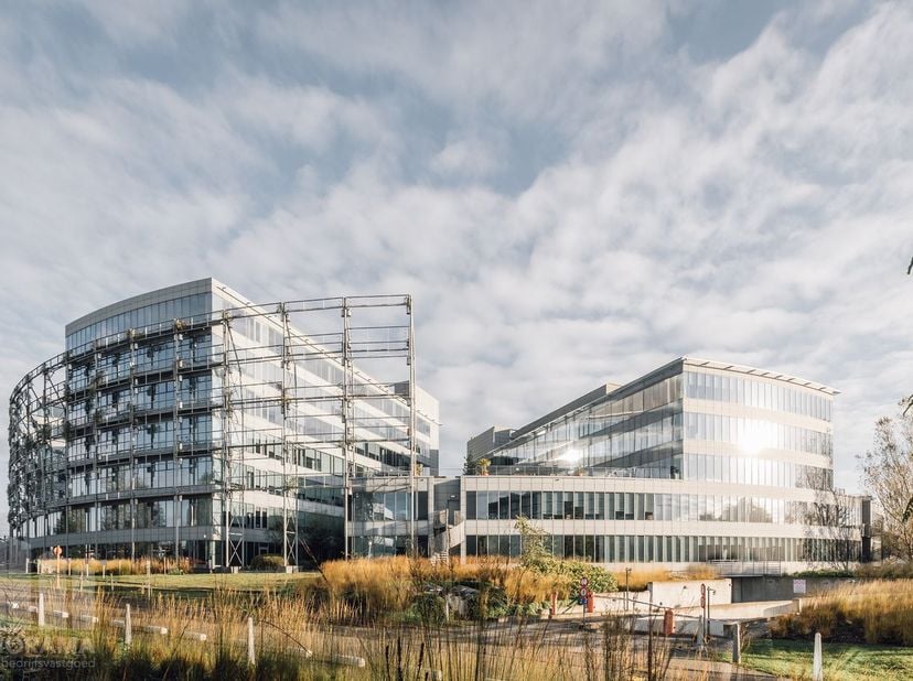 Ontdek dit kwalitatieve en duurzame kantoor van 6.027&amp;nbsp;m², uitzonderlijk gelegen vlak bij Brussels Airport. Er zijn kantooroppervlaktes beschikbaa