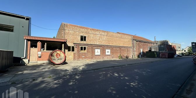 Bedrijfsvastgoed te koop in Vaartstraat 4 bus A, 8552 Moen