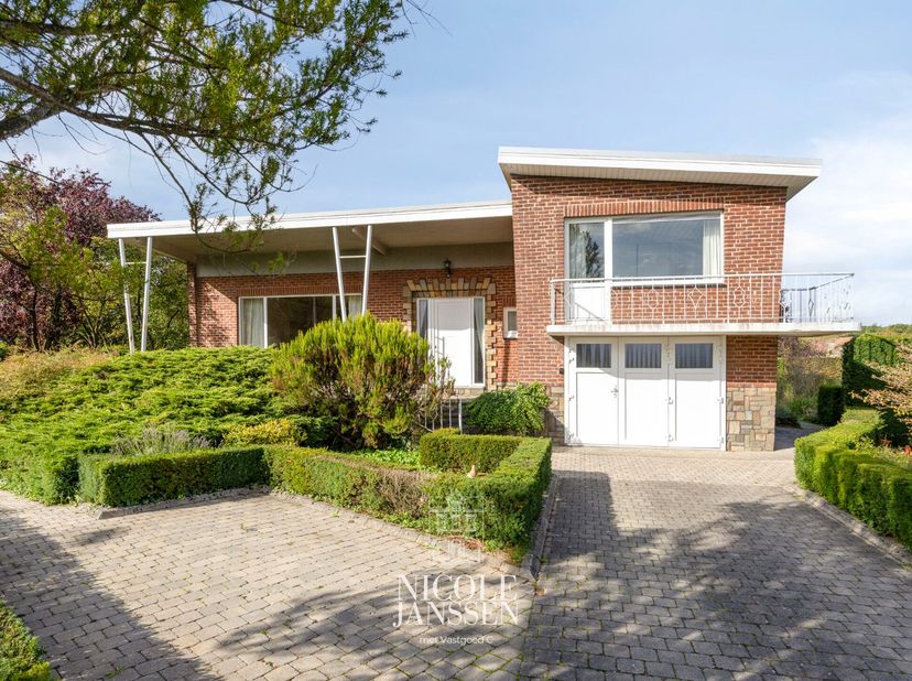 Maison à vendre à Dr. Lenstralaan 4,
                    3650 Dilsen