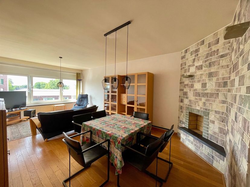 Gemeubeld 2-slaapkamerappartement te Boelaerpark te huur!<br />
Ligging: Uitstekende ligging op de grens van Borgerhout, Berchem en Deurne-Zuid. Het a