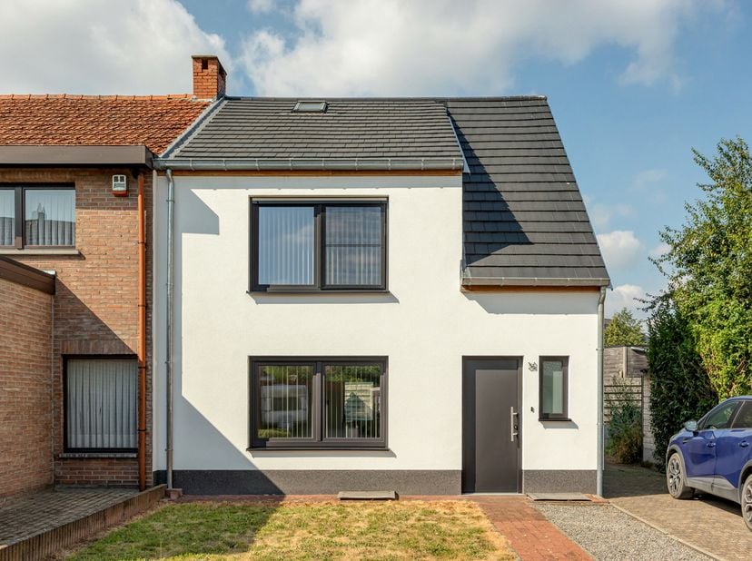 Energiezuinige 2slpk-woning met garage op toplocatie te Beerse.<br />
EPC: B-label | Elektriciteit conform! | Recente vernieuwingen | Beschikbaar Apri