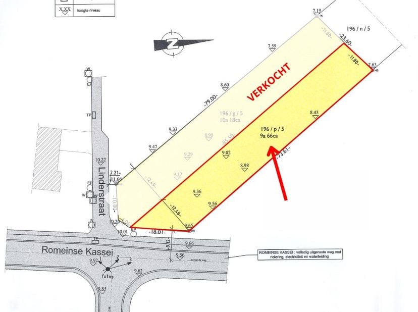 Prachtig gelegen bouwgrond voor HOB (Lot 2) gelegen op de hoek van de Romeinse Kassei en de Linderstraat te Tongeren.<br />
De oppervlakte van de gron