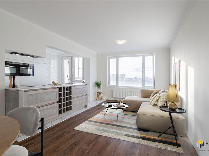 Cet appartement clé en main se trouve à deux pas du Rivierenhof. Grâce à la proximité des stations de bus, de tram et de vélo et à l'accès rapide à l'