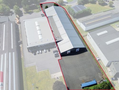                                         Bâtiment d’entreprise à louer à Brugge, € 8.500
