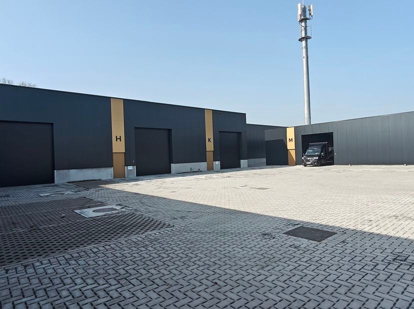 Bien professionnel à louer
                    à 2930 Brasschaat