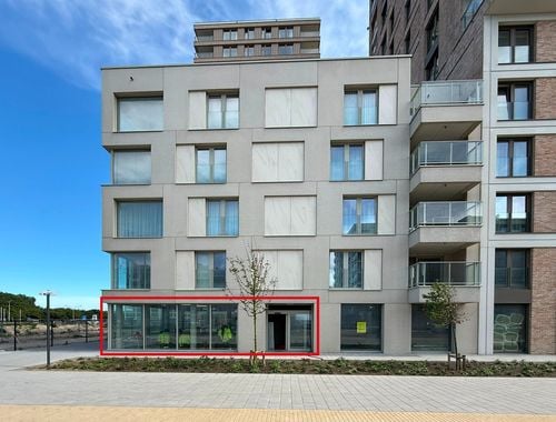                                         Rez-de-chaussée commercial à vendre à Mariakerke, € 695.000
