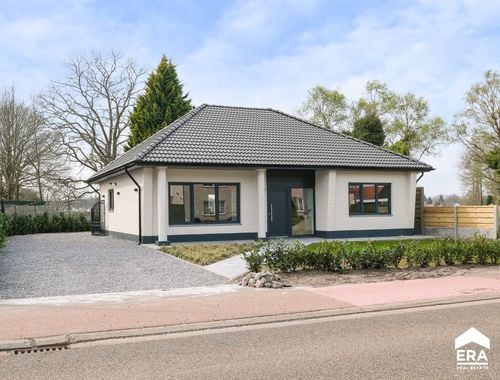                                         Maison à vendre à Achel, € 449.000

