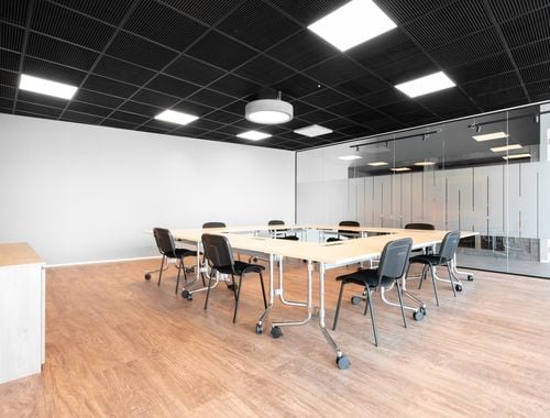                                         Bureaux à louer à Anderlecht, € 1.229
