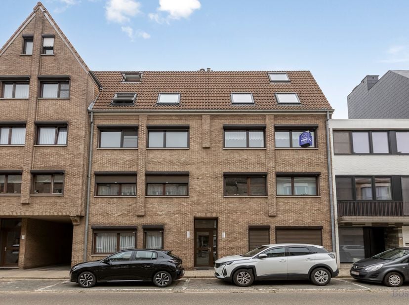 2-slaapkamer appartement te koop in het centrum &amp;nbsp;van Tessenderlo<br />
<br />
Dit appartement aan de Kolmen 17/2 geniet van een toplocatie. Je wo