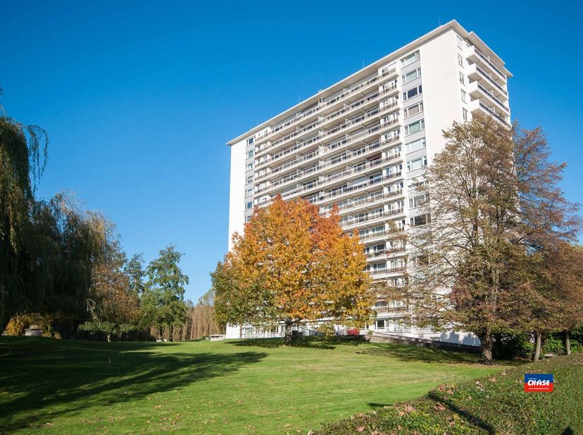 HOBOKEN | INSTAPKLAAR APPARTEMENT MET TWEE SLAAPKAMERS EN TERRAS | GELEGEN OP DE VIERTIENDE VERDIEPING VAN VERZORGD GEBOUW  | EPC C | <br />
Indeling